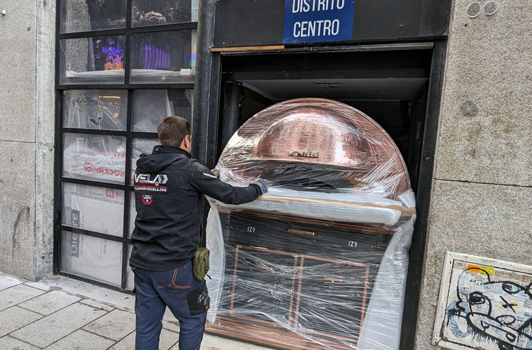 Transporte y Ubicación de Hornos de Pizza en Madrid