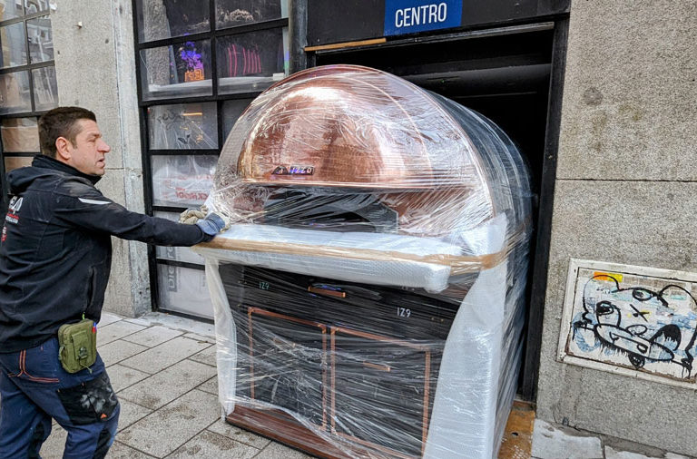 Transporte y Ubicación de Hornos de Pizza en Madrid