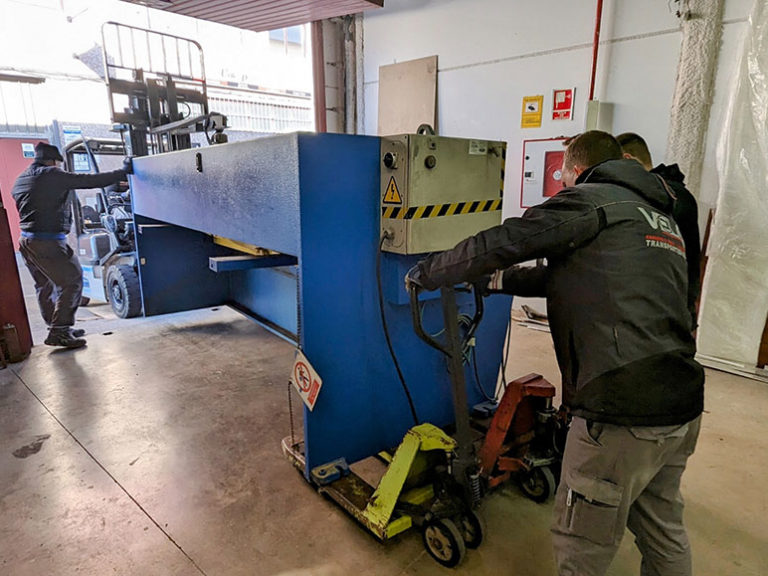 Transporte de fresadoras pesadas en Majadahonda