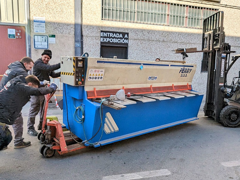 Transporte de fresadoras pesadas en Majadahonda