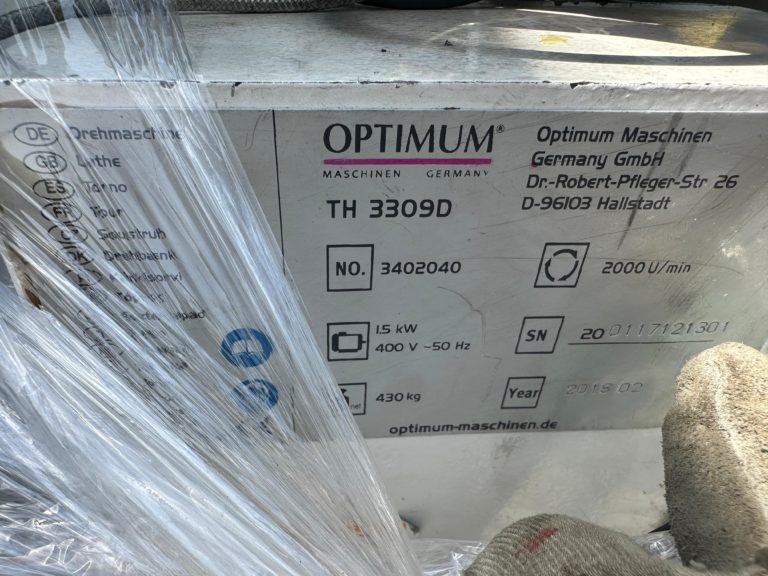 Transporte especializado de torno industrial Optiturn y comprobador de dureza Blinen