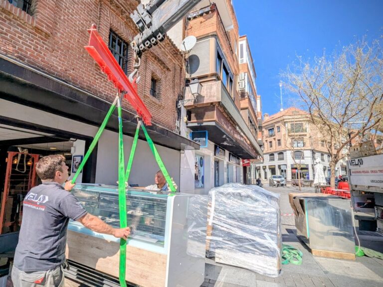 Transporte y movimiento de maquinaria de hostelería en Alcalá de Henares