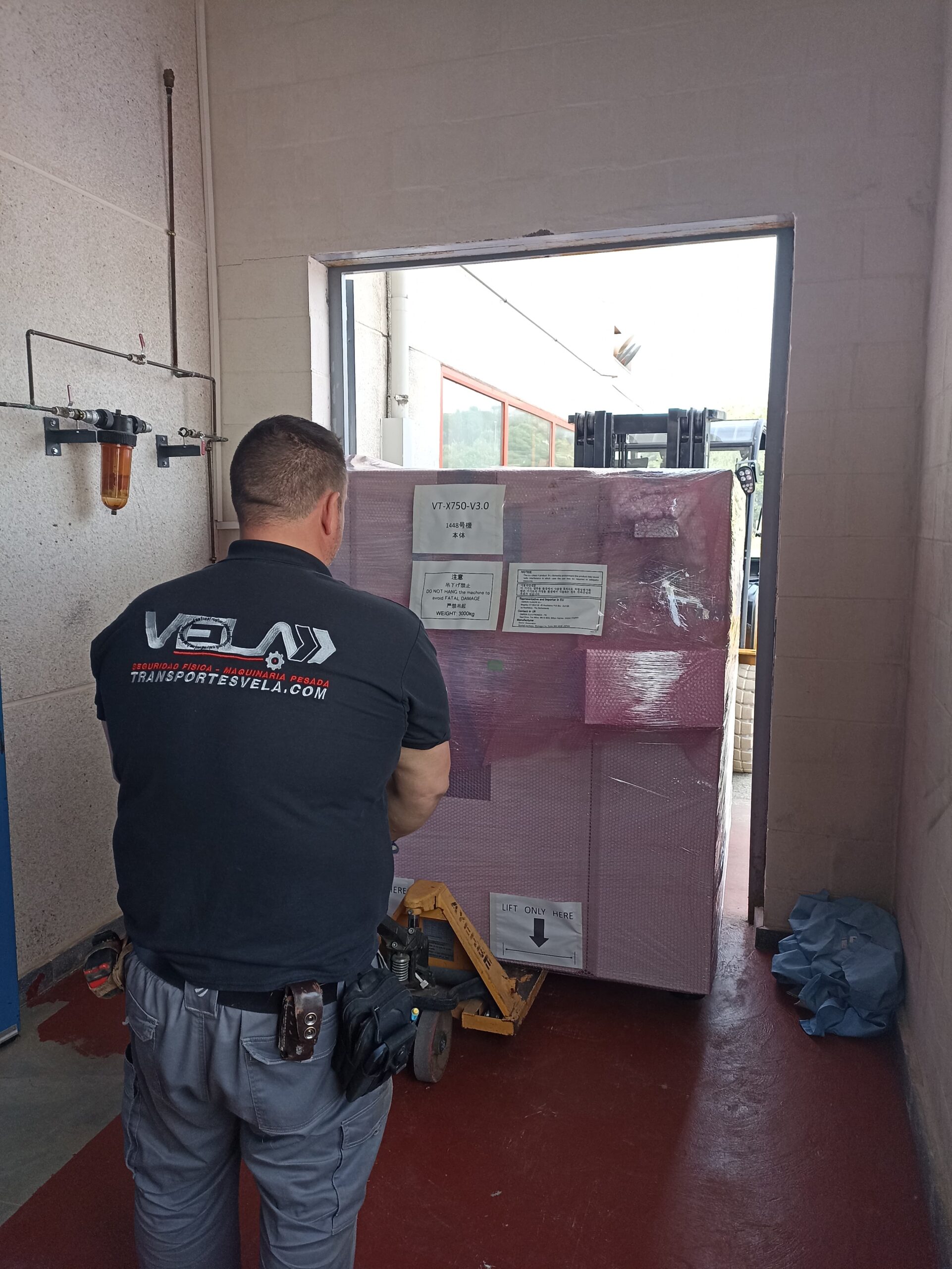 Traslado de equipo de rayos X de 3000 kg en Madrid