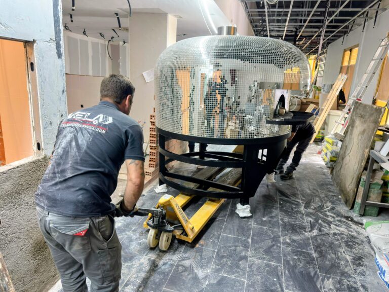 Ubicación de hornos de leña de 3000 kg para pizzerías y restaurantes