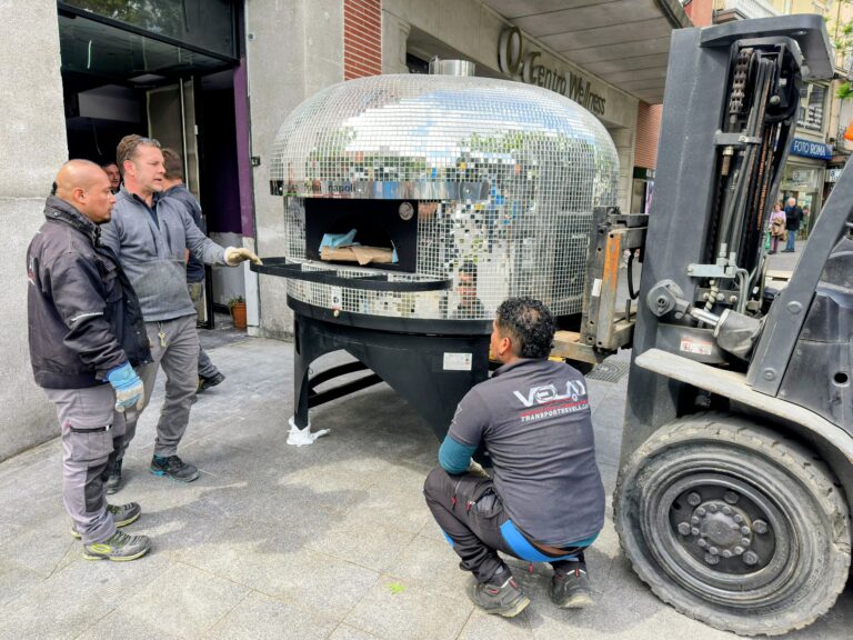 Ubicación de hornos de leña de 3000 kg para pizzerías y restaurantes